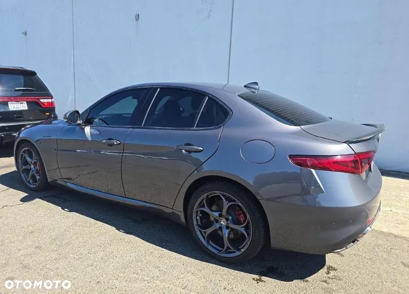 Alfa Romeo Giulia 2.0 Turbo TI Q4 - 5