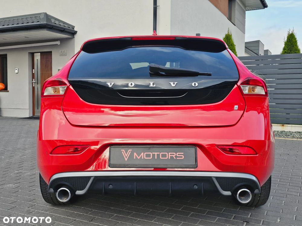 Volvo V40 D2 Drive-E R-Design Momentum - 12