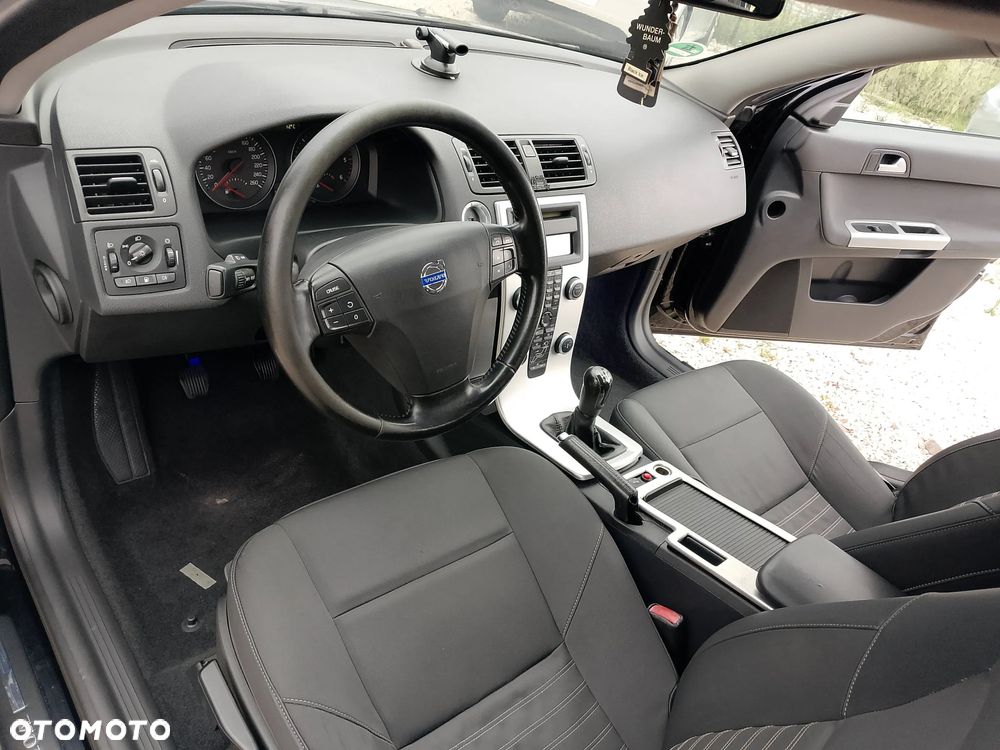 Volvo V50 D2 Momentum - 7