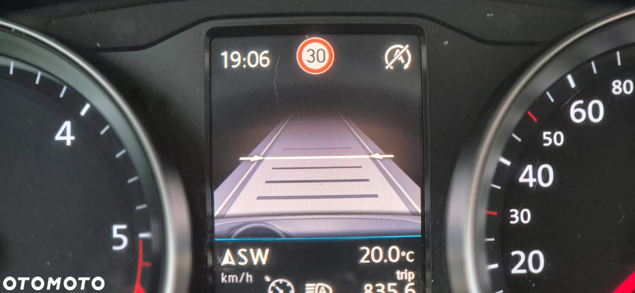 Volkswagen Passat 2.0 TDI BMT Comfortline - 17