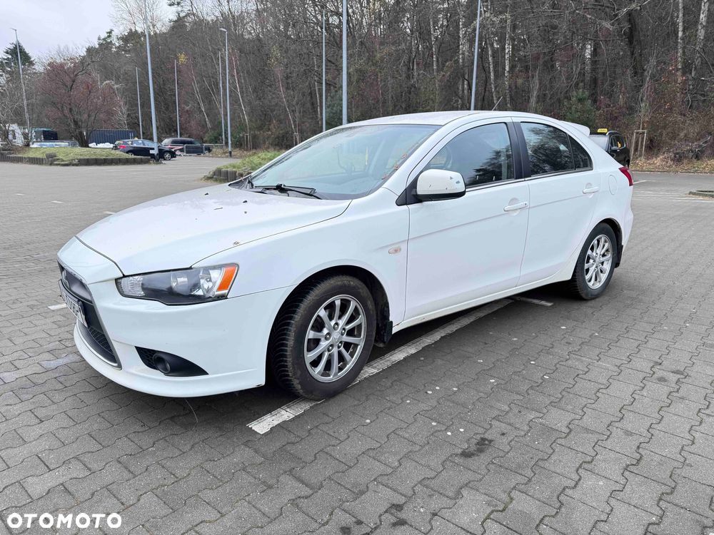 Mitsubishi Lancer - 1