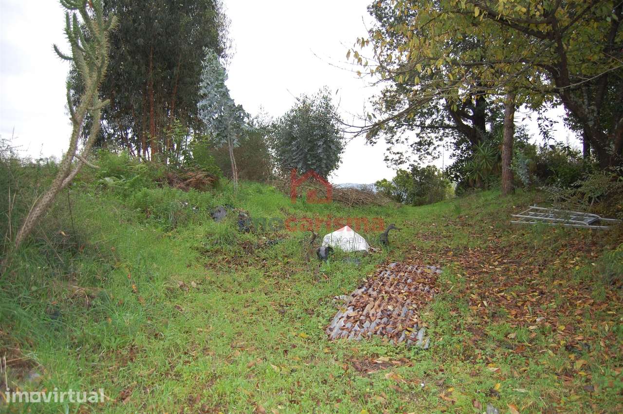 Terreno para construção com 2.335m2 em Lordelo, Guimarães - Grande imagem: 2/11