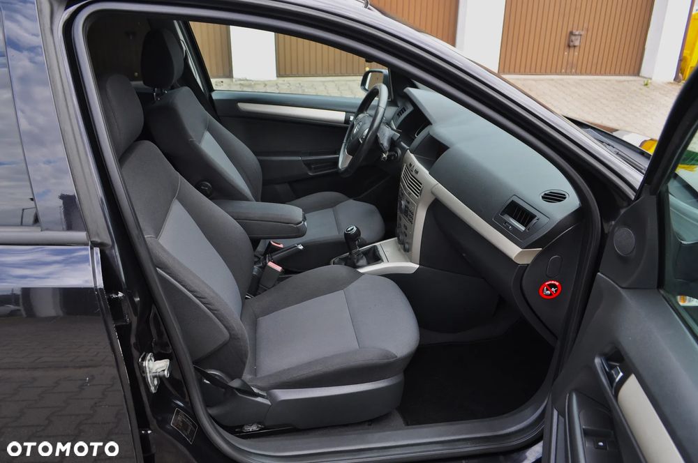 Opel Astra 1.6 Edition - 24