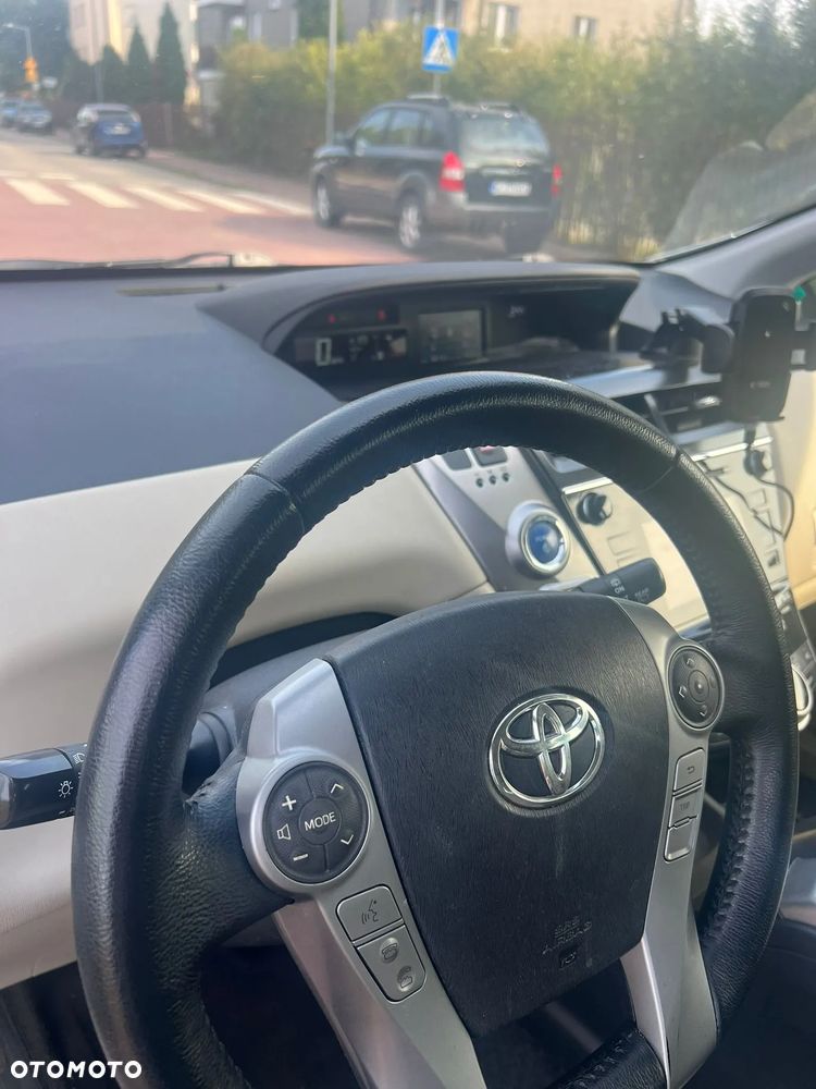 Toyota Prius+ - 11