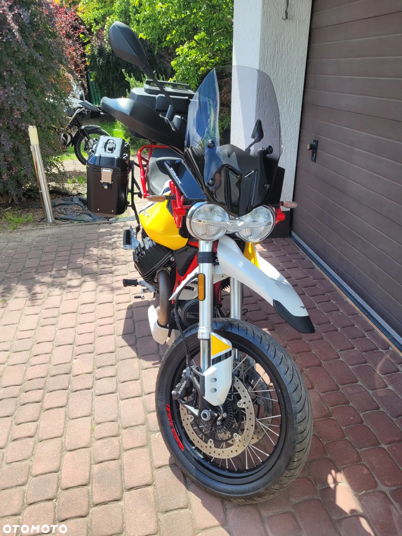 Moto Guzzi V85 - 11