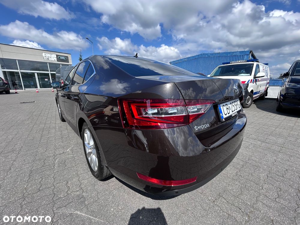 Skoda Superb 1.8 TSI Style DSG - 5