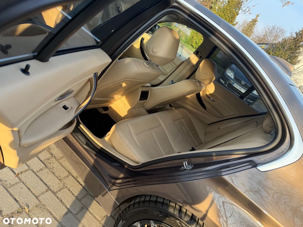 BMW Seria 3 318d Luxury Line - 3
