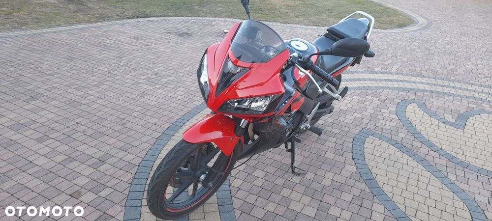Honda CBR - 1