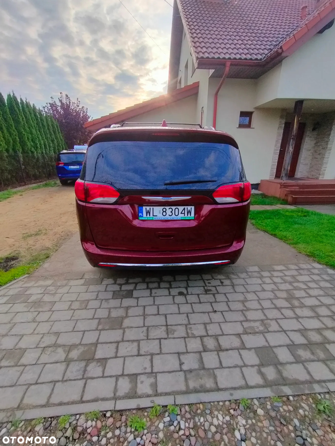 Chrysler Pacifica - 3