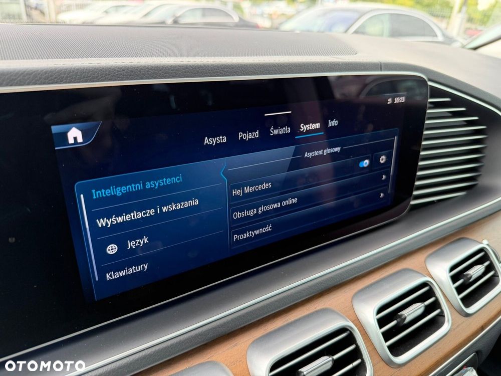 Mercedes-Benz GLS - 36