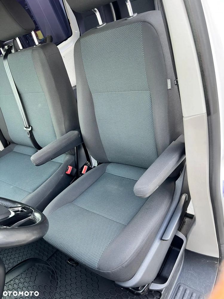 Volkswagen Transporter - 17
