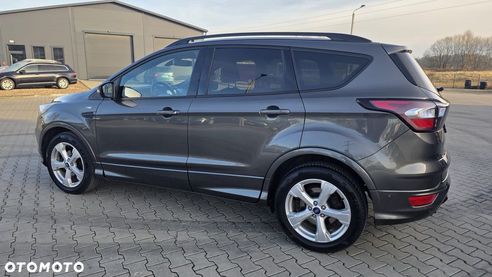 Ford Kuga 1.5 EcoBoost 2x4 ST-Line - 5