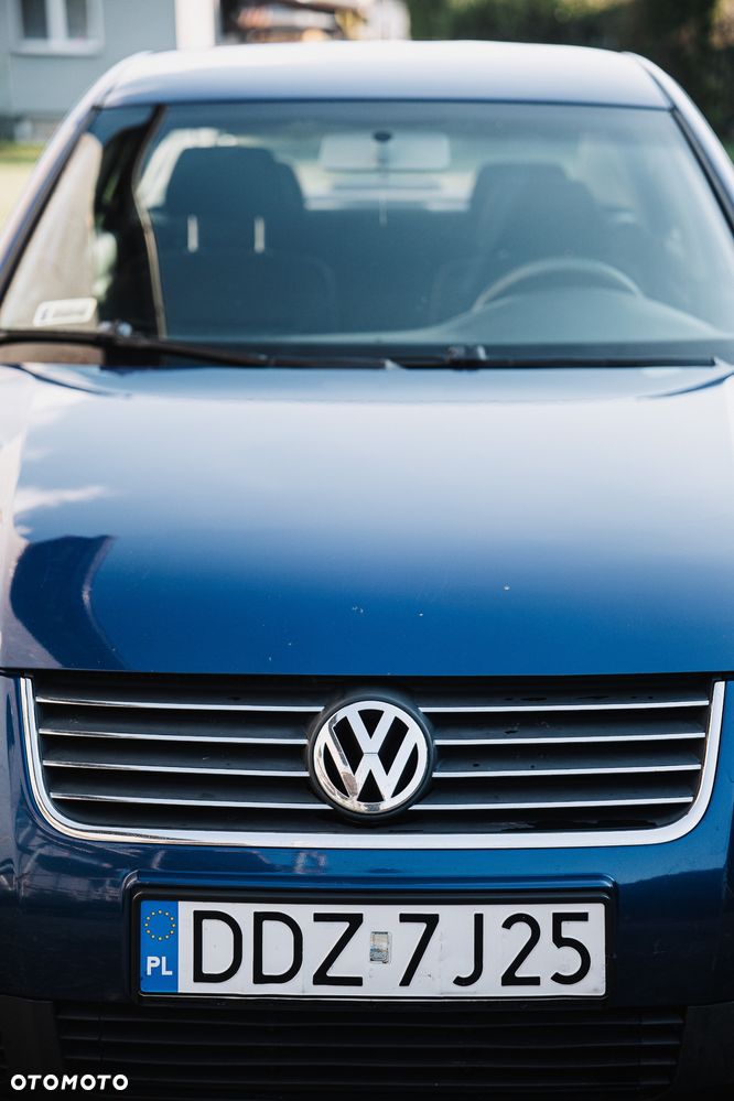 Volkswagen Passat 1.6 Exclusive - 10