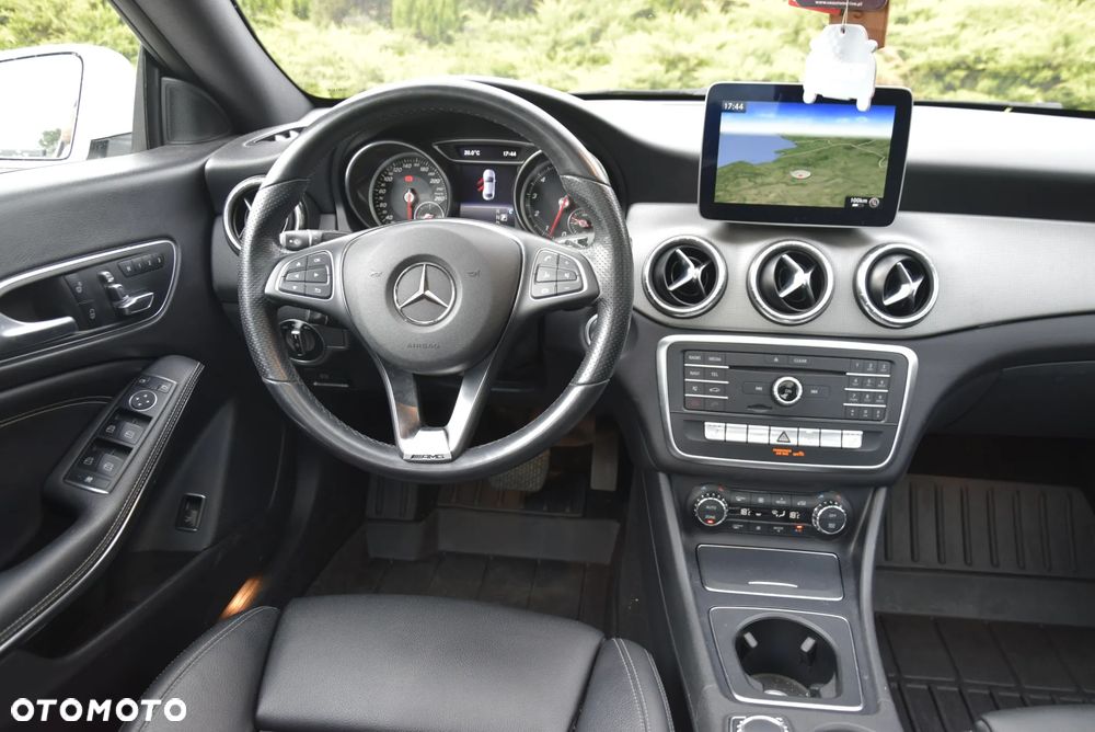 Mercedes-Benz CLA 250 4-Matic Sport - 30