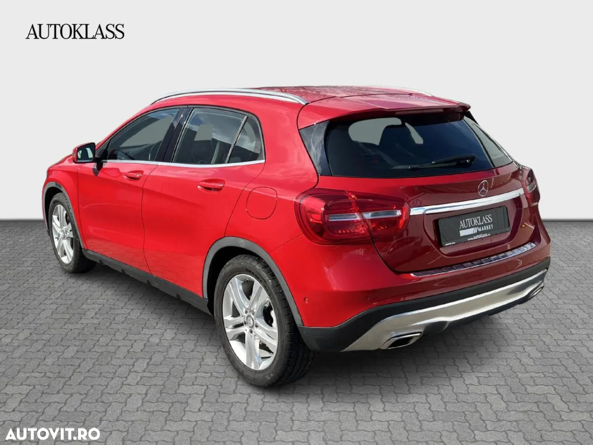 Mercedes-Benz GLA 200 d 4MATIC Aut. - 3