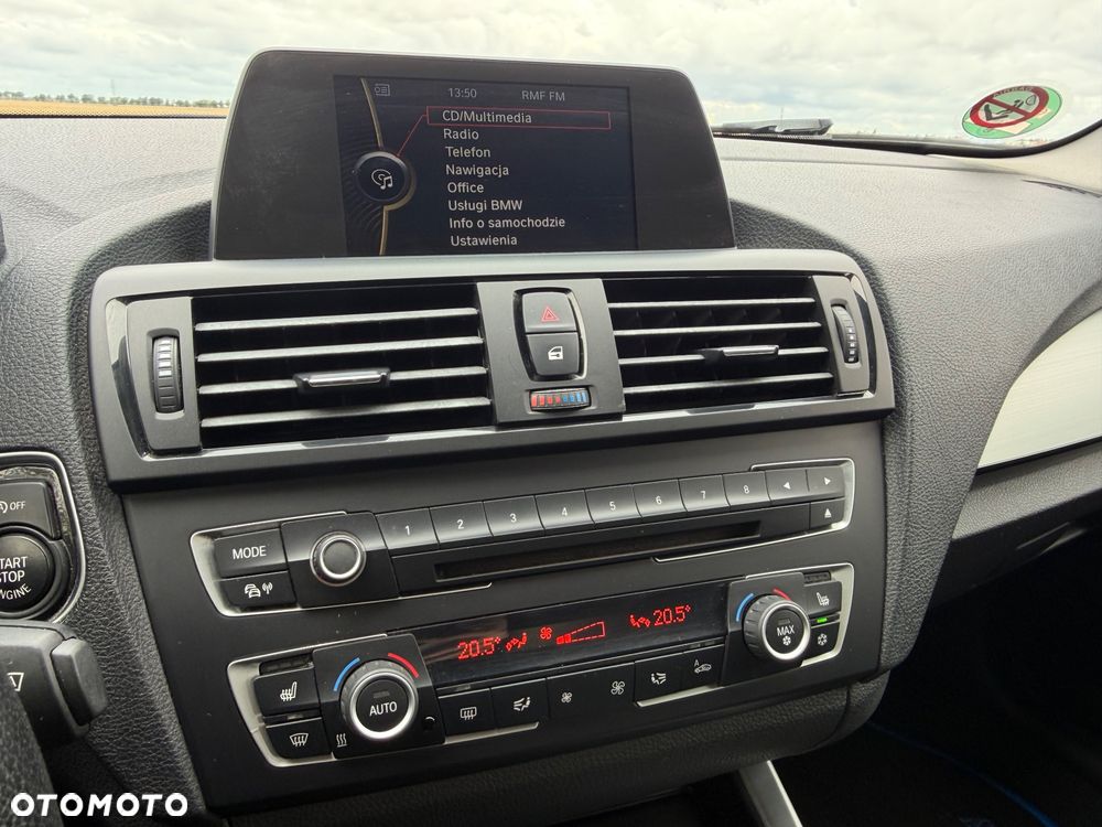 BMW Seria 1 118d Sport Line - 24