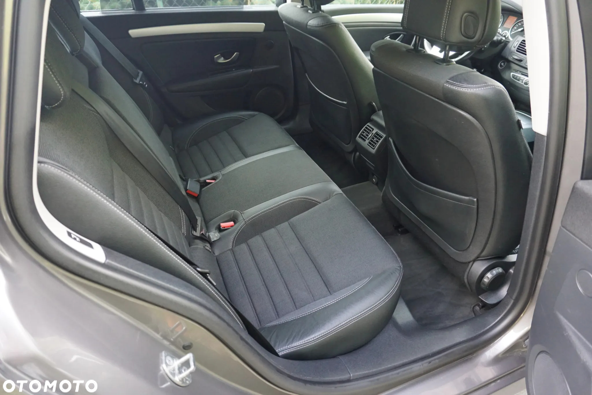 Renault Laguna 2.0 16V 140 Dynamique - 19
