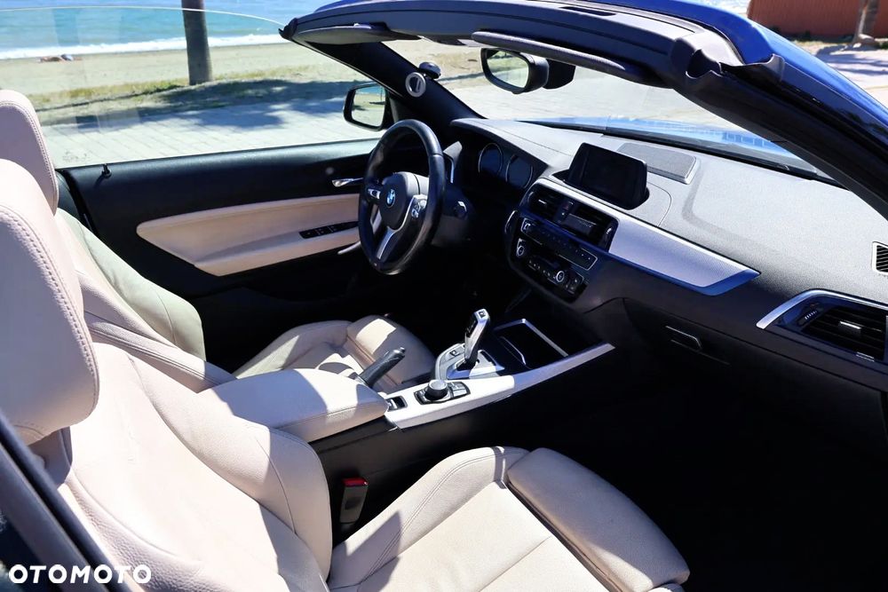 BMW Seria 2 220i - 8