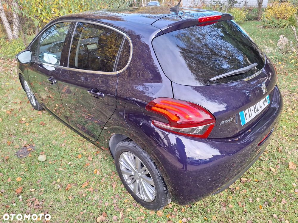 Peugeot 208 - 2
