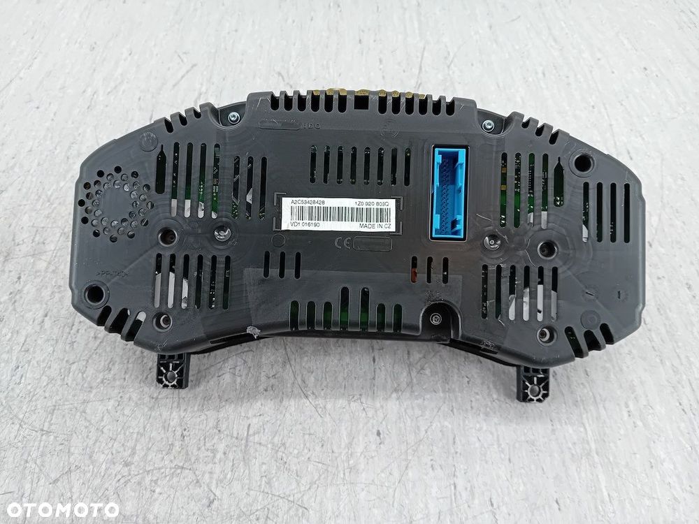 LICZNIK SKODA OCTAVIA II 1Z0920803Q 1.6 MPI - 3