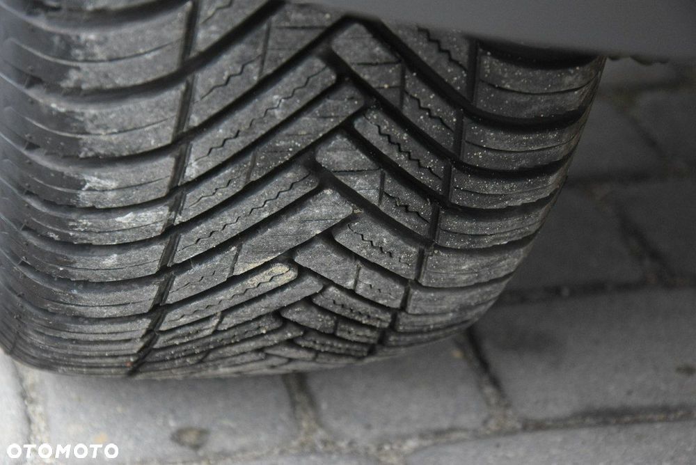 Ford Kuga 2.0 TDCi 4WD Titanium - 26