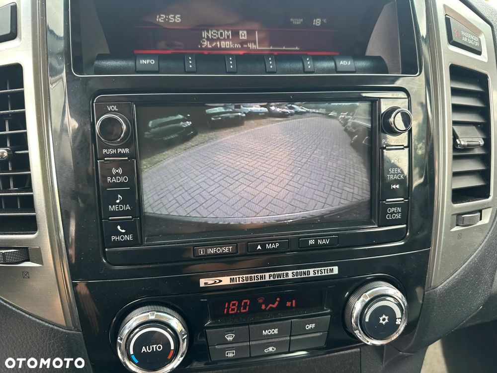 Mitsubishi Pajero - 13
