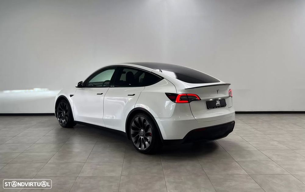 Tesla Model Y Long Range Dual Motor AWD - 5