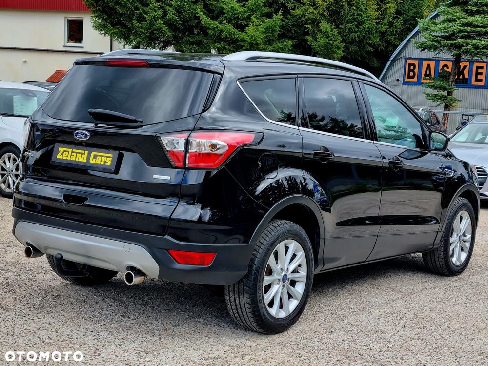 Ford Kuga 1.5 EcoBoost 2x4 Titanium - 5