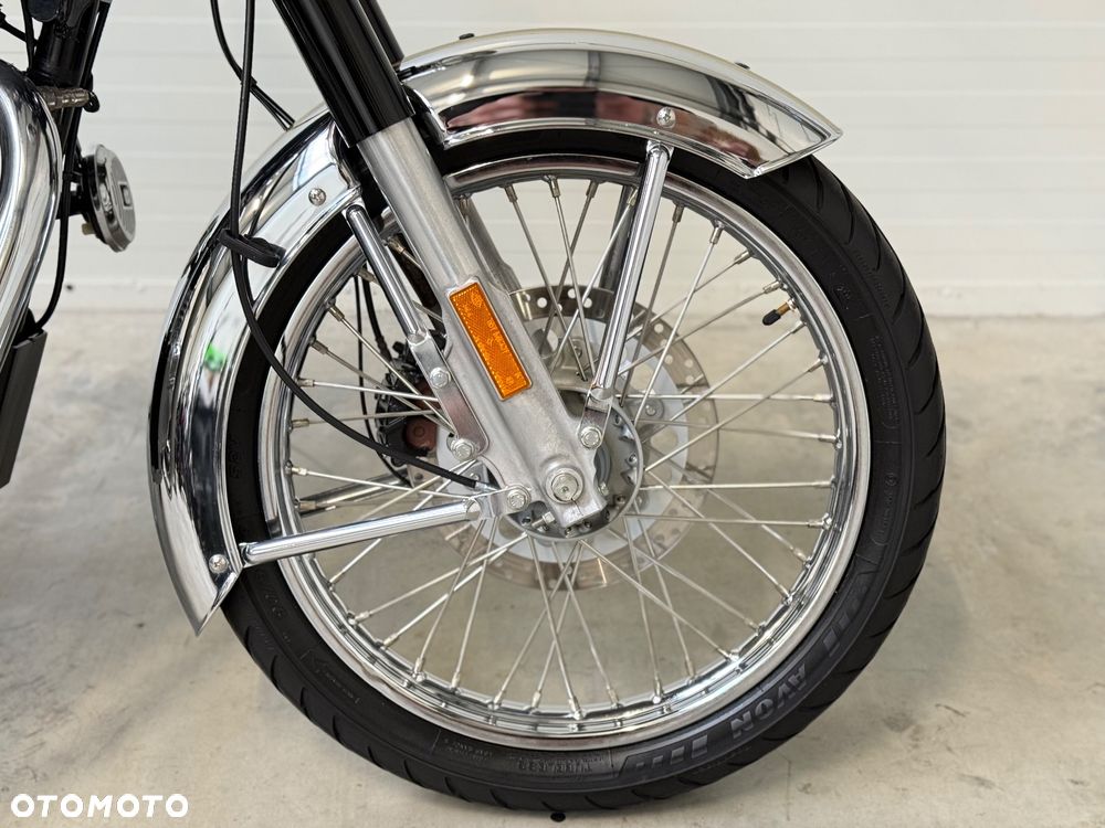 Royal Enfield Classic - 10