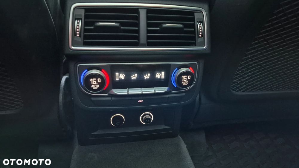 Audi Q7 50 TDI quattro tiptronic S line - 14