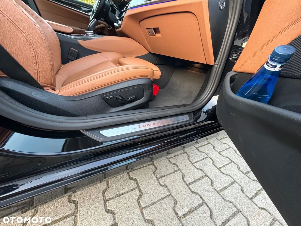 BMW Seria 5 520d xDrive MHEV Luxury Line - 22