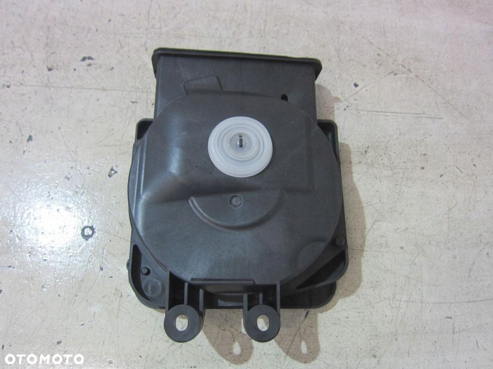 BMW X1 F48 F40 F45 F39 GŁOŚNIK NISKOTONOWY LEWY 9278065 FOTELA 65139278065 - 2
