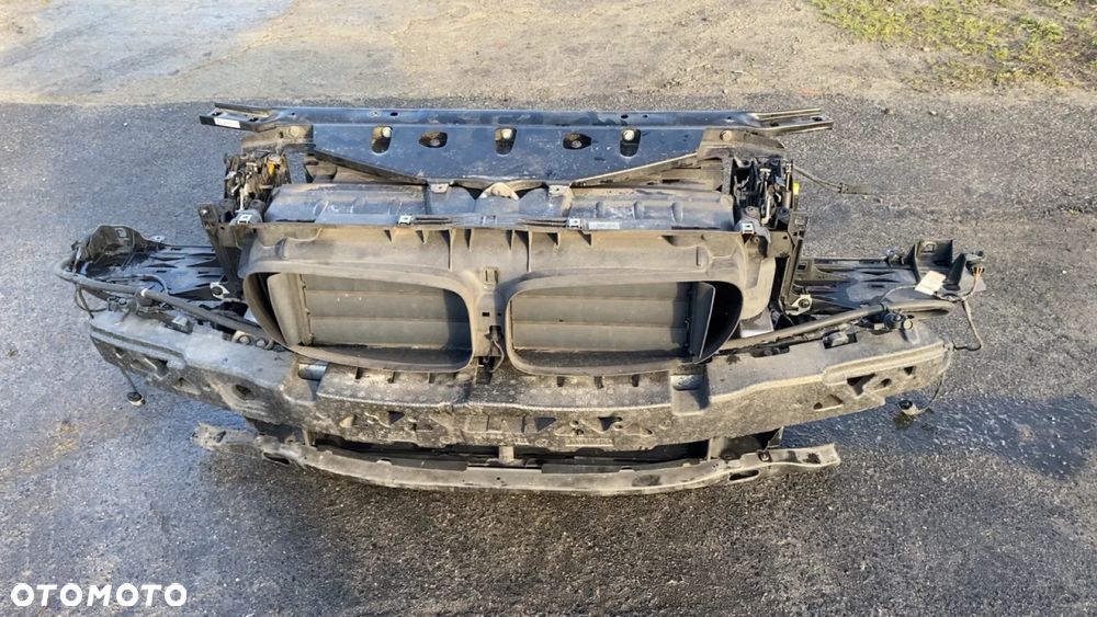 PAS PRZEDNI WZMOCNIENIE BMW 5 F10 F11 CHŁODNICE AUTOMAT - 1