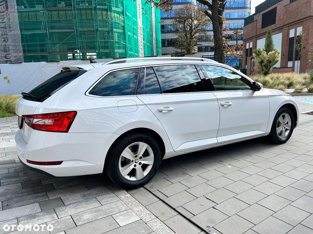 Skoda Superb 1.5 TSI Ambition DSG - 23