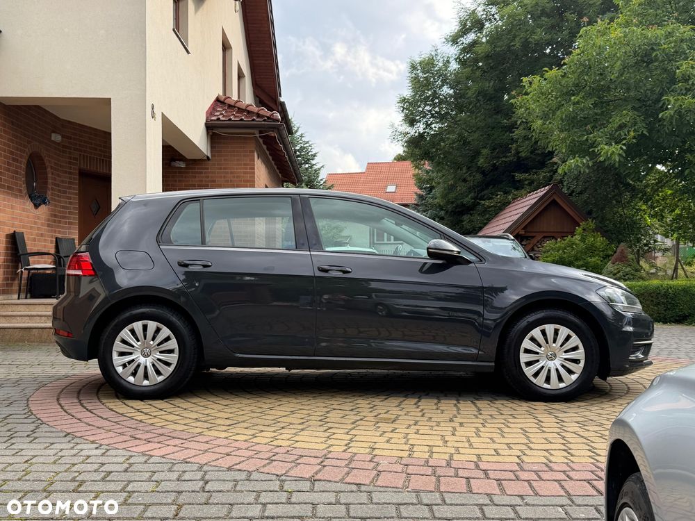 Volkswagen Golf 1.6 TDI BMT Comfortline - 10