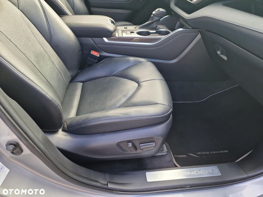 Toyota Highlander - 16