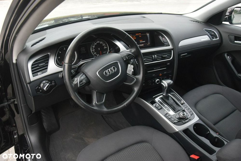 Audi A4 Avant 2.0 TDI Quattro S tronic - 37