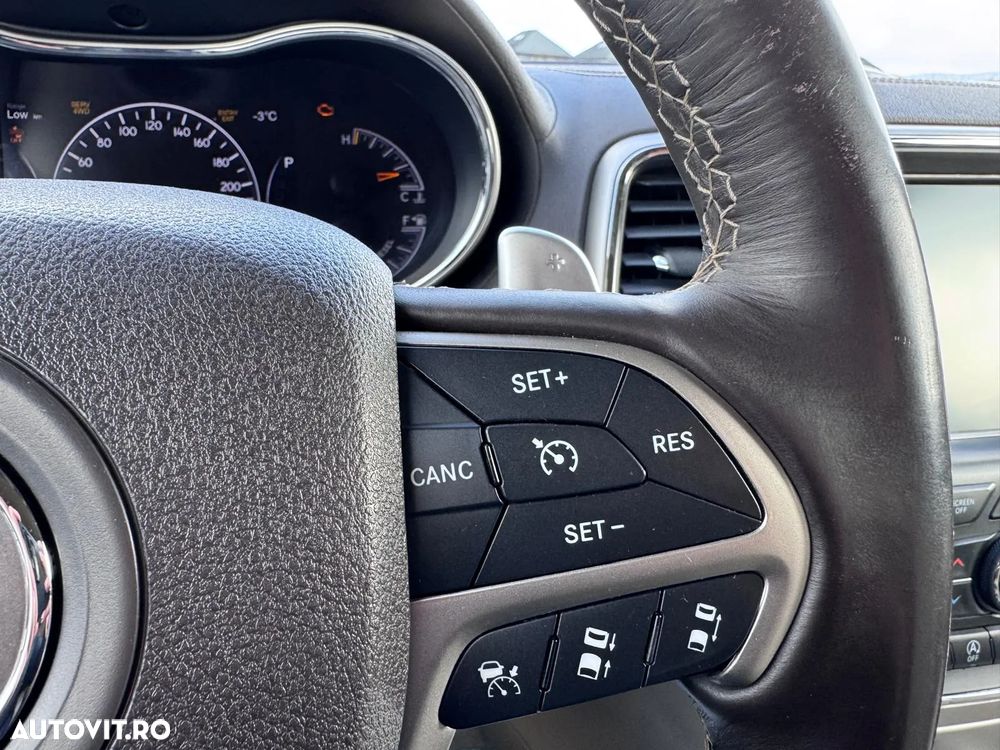 Jeep Grand Cherokee 3.0 TD AT Overland - 27