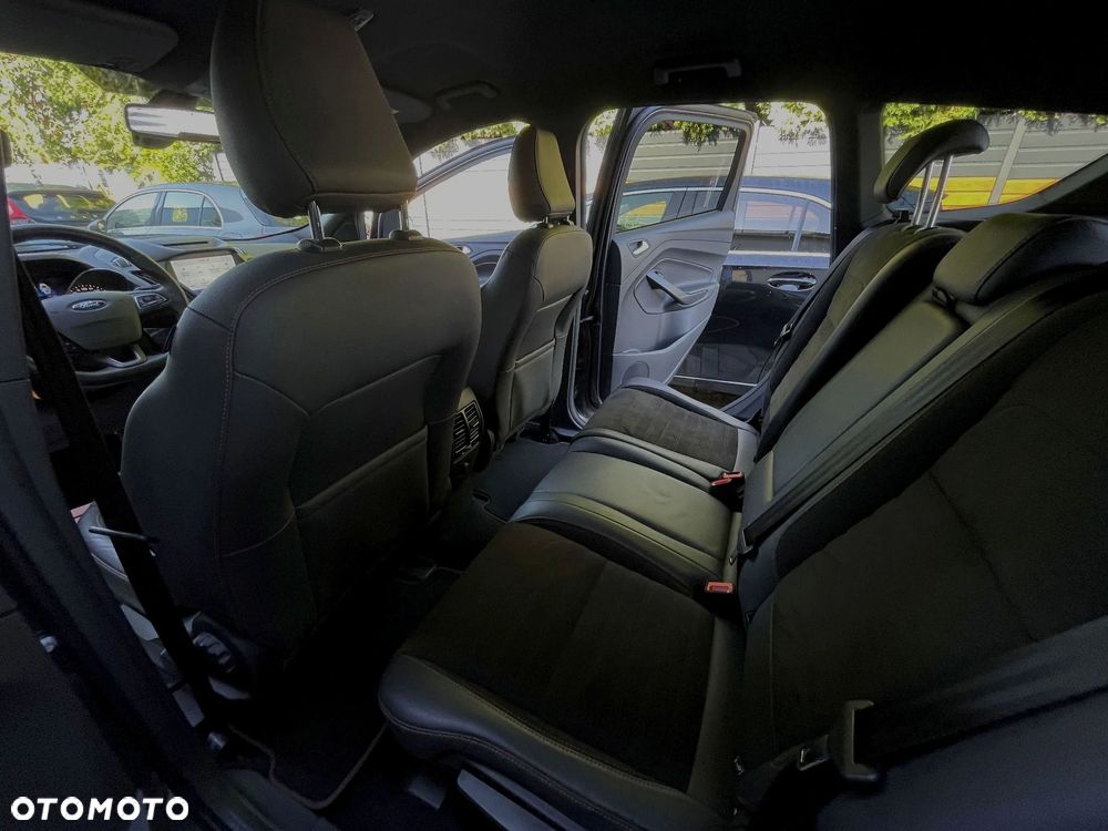 Ford Kuga 2.0 TDCi FWD ST-Line - 21