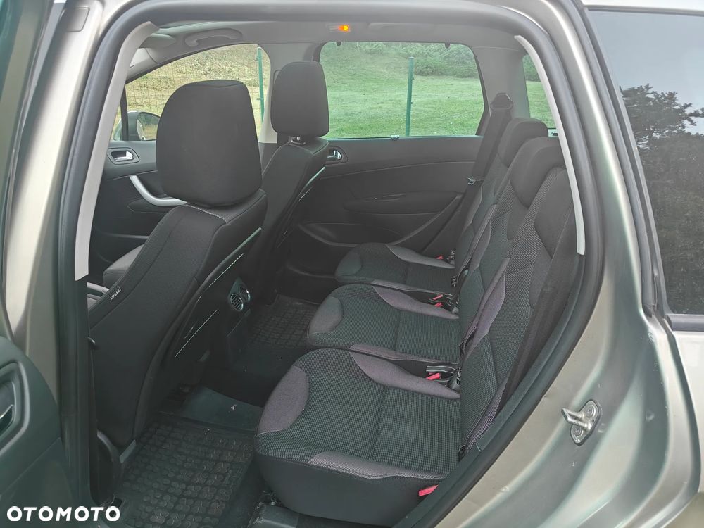 Peugeot 308 1.6 HDi Premium - 6