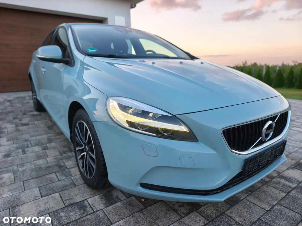 Volvo V40 D2 Drive-E Momentum - 36