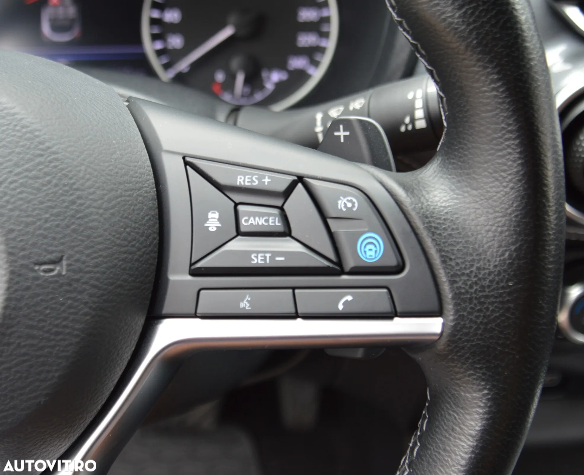 Nissan Juke DIG-T DCT N-Connecta - 29