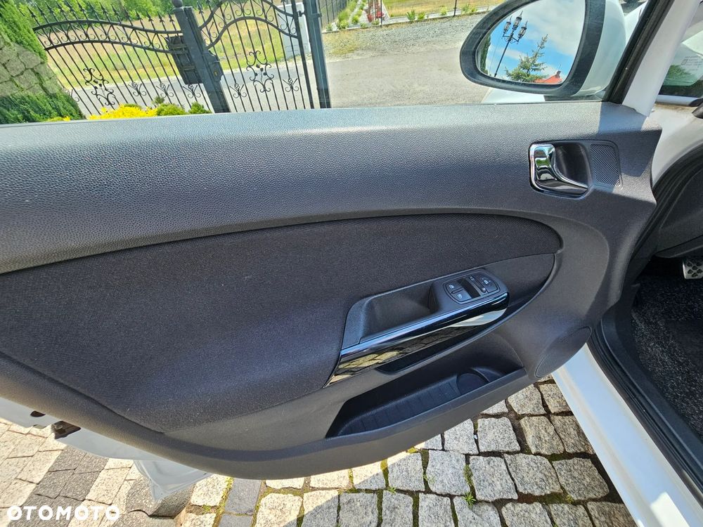 Opel Corsa 1.4 16V Color Edition - 22