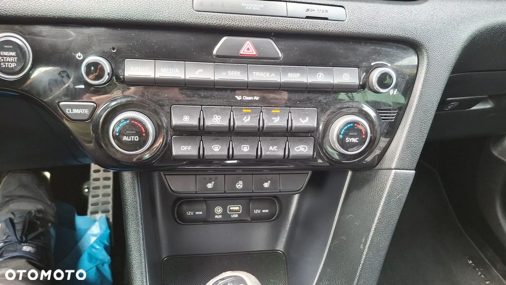 Kia Sportage 2.0 CRDI 4WD Attract - 23