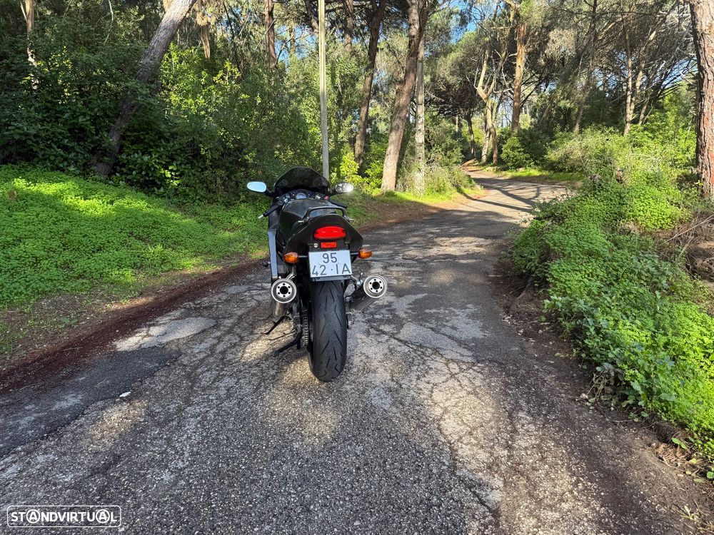 Honda CBR 1100 XX - 16