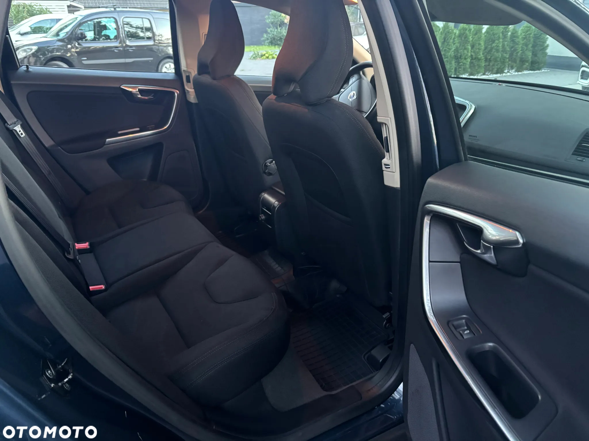 Volvo XC 60 D4 Kinetic - 8