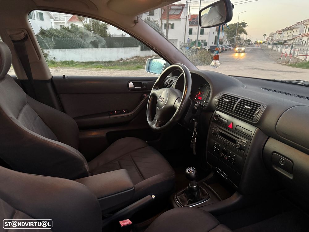 Audi A3 1.6 Attraction - 9