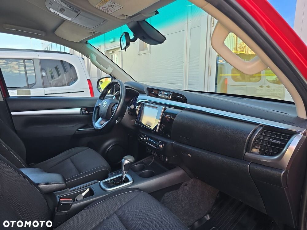 Toyota Hilux 2.4 D-4D Double Cab SR5 4x4 - 16