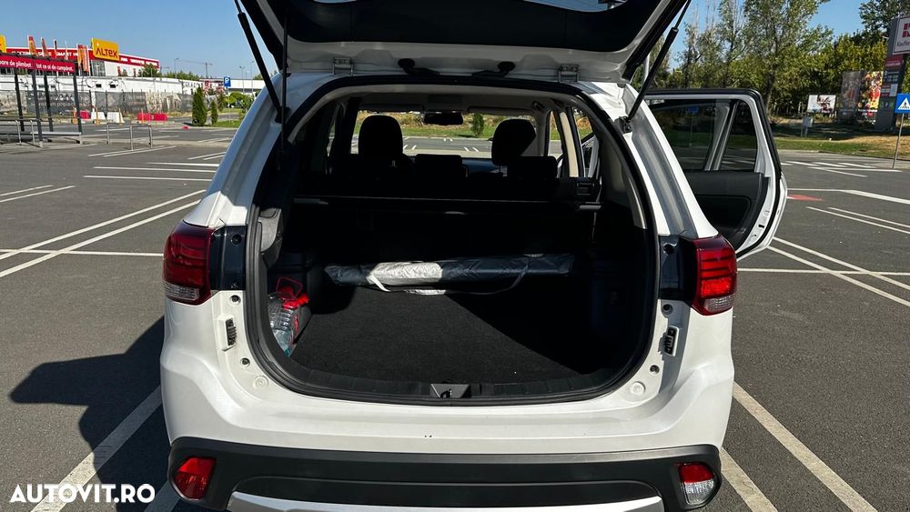 Mitsubishi Outlander 2.2 Litre DI-D AWD Instyle Aut. - 11