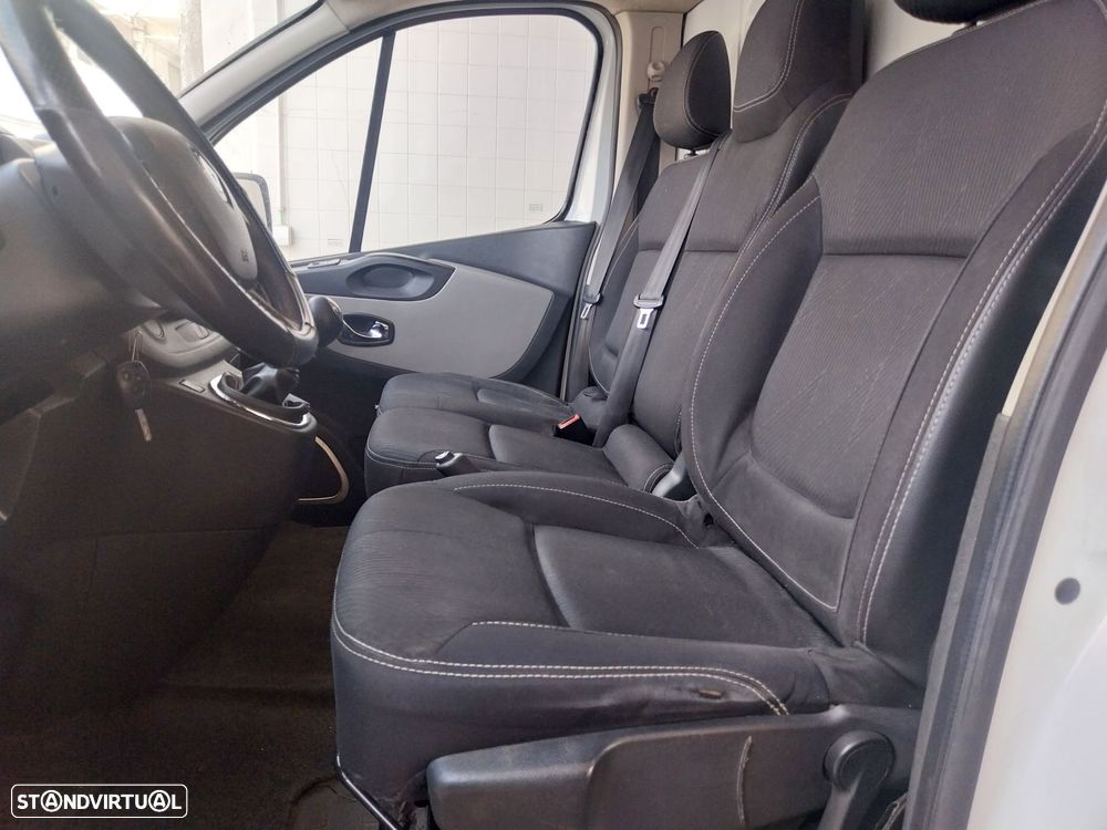 Renault Trafic 1.6 dCi L1H1 1.0T - 12